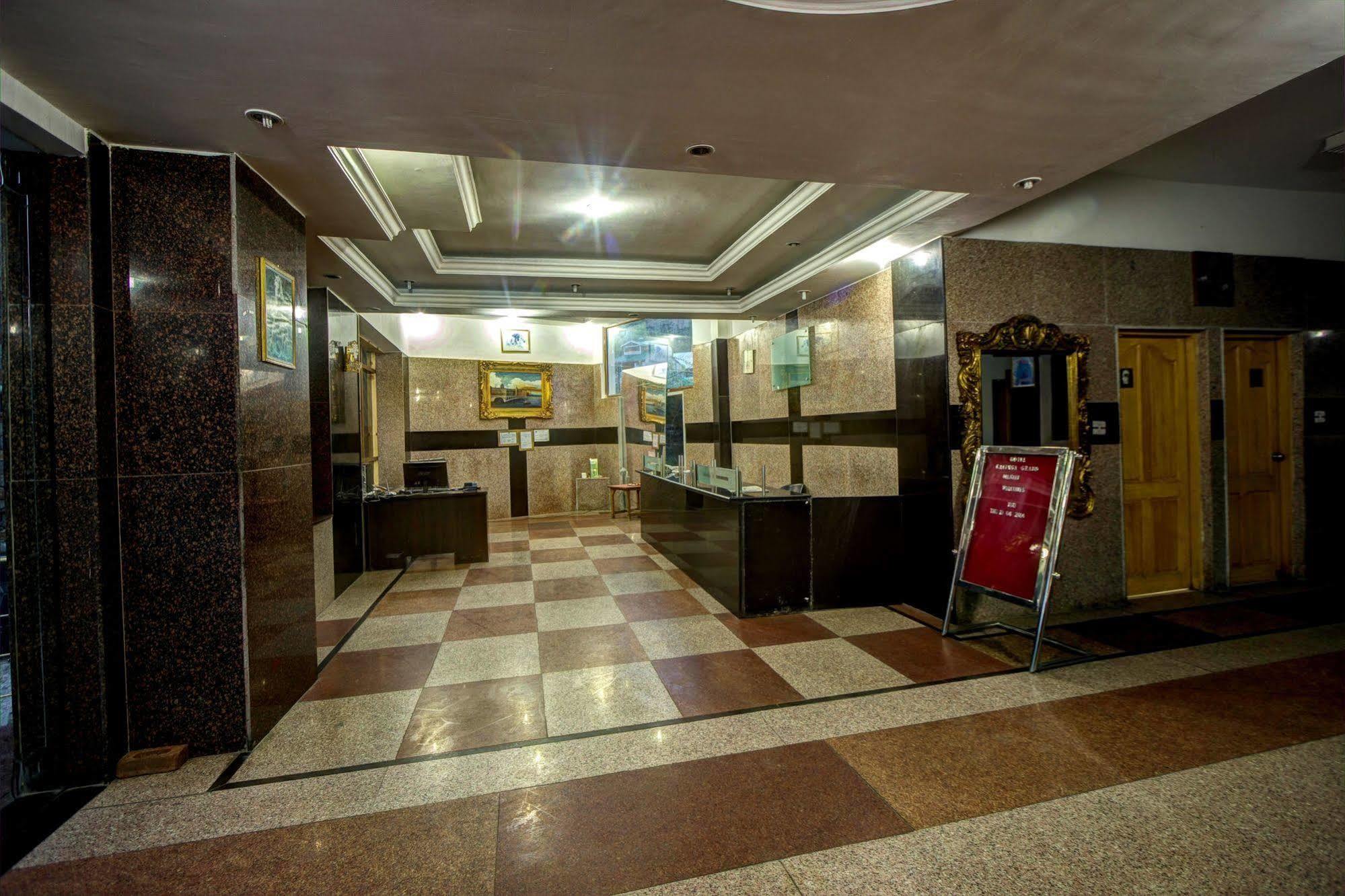 Kalinga Grand Hotel Manāli Exterior foto
